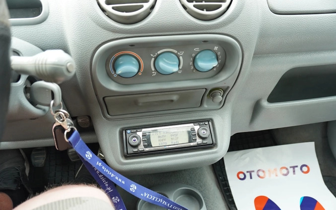 Renault Twingo cena 3500 przebieg: 226000, rok produkcji 2007 z Katowice małe 529